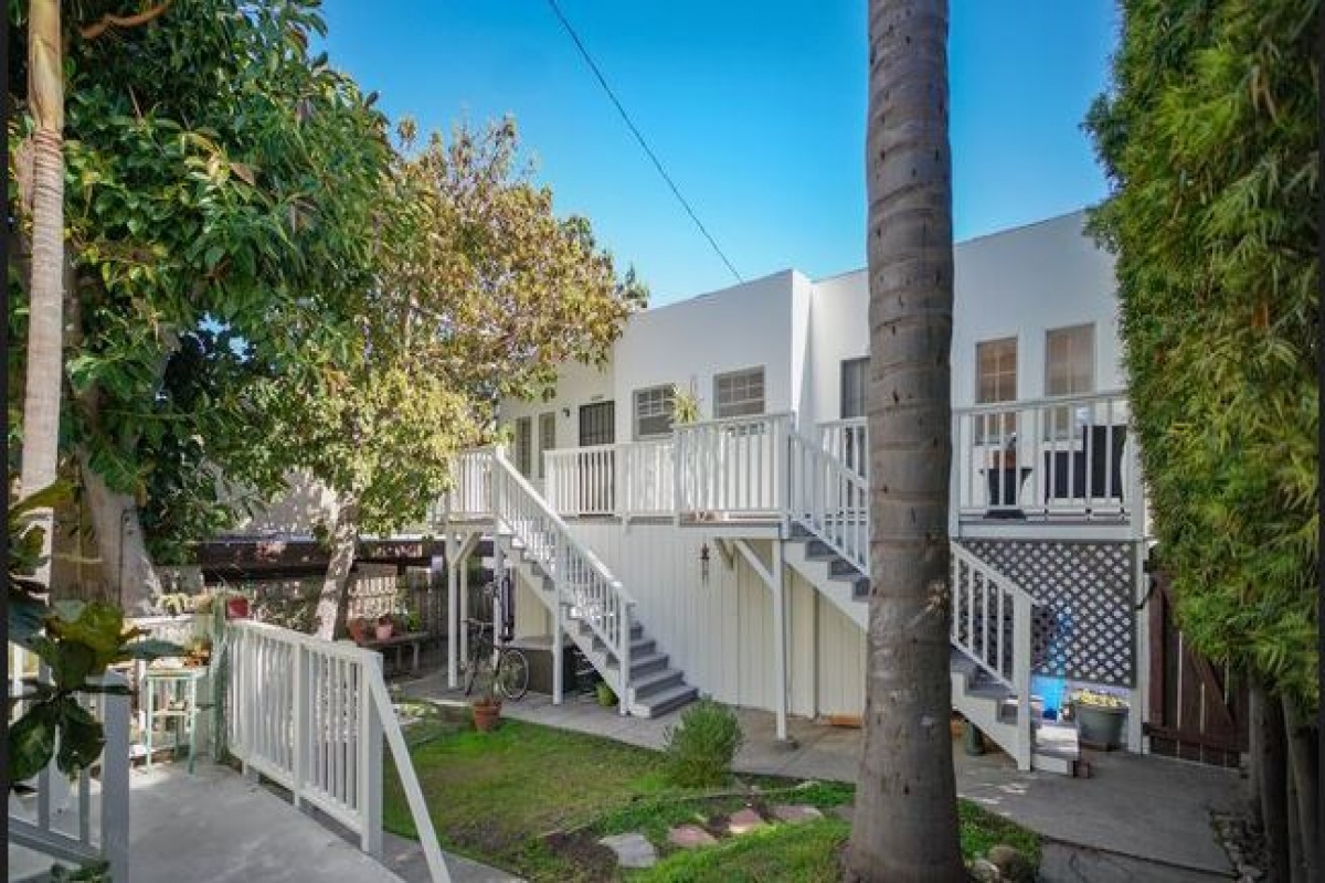 646 Ocean Park Blvd, Santa Monica, Los Angeles, California, United States 90405, 4 Bedrooms Bedrooms, ,6 BathroomsBathrooms,Apartment,Sold Listings,Ocean Park Blvd,1094