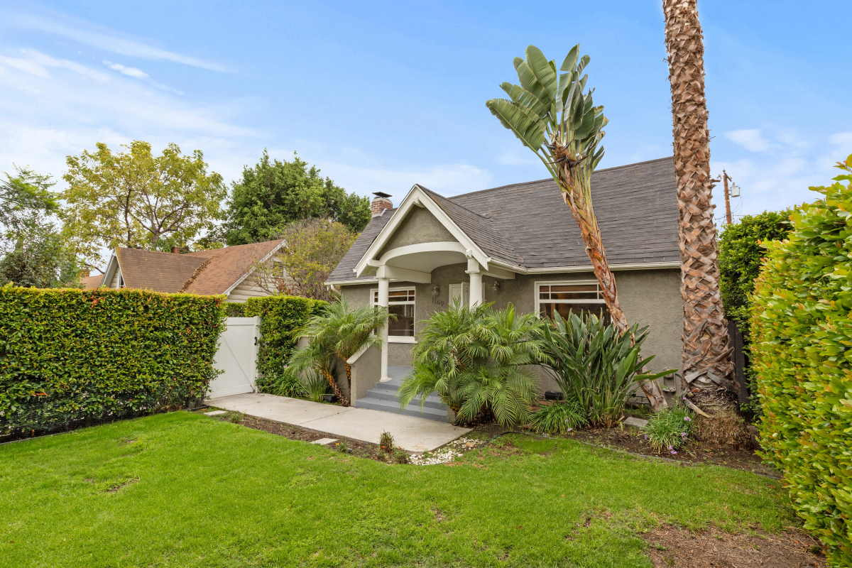 1149 Poinsettia Place, West Hollywood, Los Angeles, California, United States 90046, 3 Bedrooms Bedrooms, ,1.75 BathroomsBathrooms,Single Family Home,Rental Listings,Poinsettia Place,1103