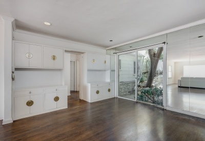 1312 Larrabee St Sunset Strip Traditional Dining Room