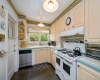 4307 Sunnyslope Kitchen