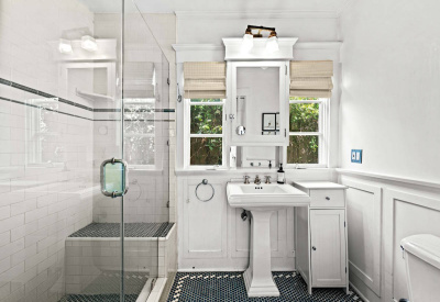 568 N Gower Primary Bath