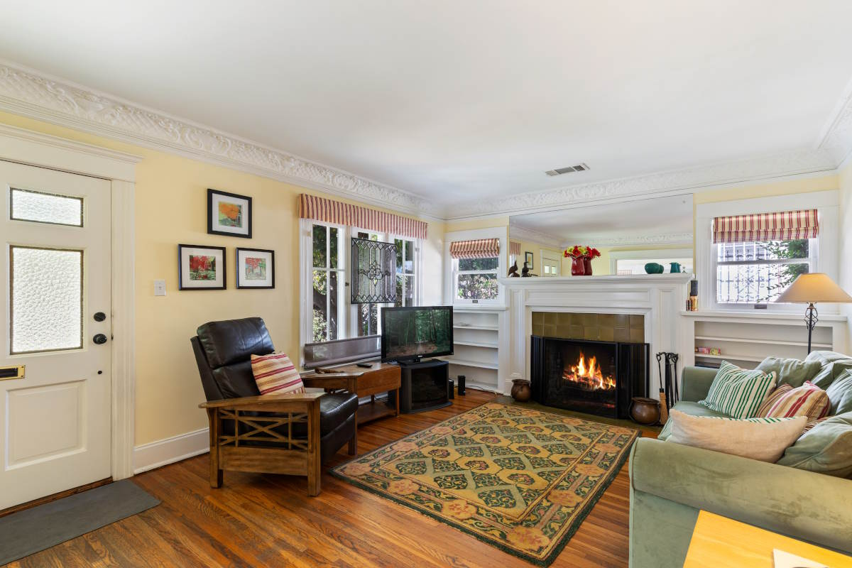 1328 N Ogden Living Room