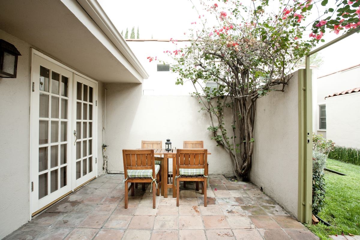 843 Huntley West Hollywood Premier Fourplex Back Unit Patio