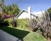 800 Huntley Drive West Hollywood Trophy Triplex Unit 3 Yard