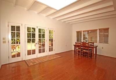 8135 Willow Glen Road Laurel Canyon Contemporary Living Room