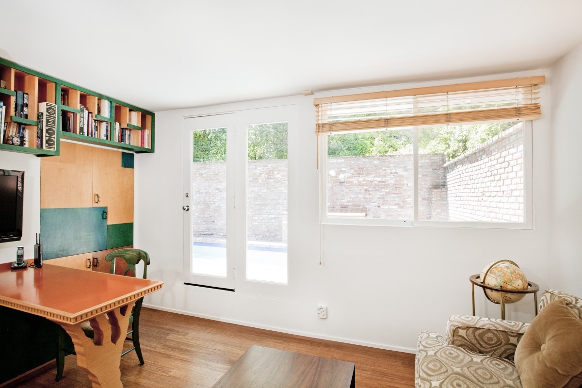 3991 Alta Mesa Dr Studio City Mid-Century Second Bedroom