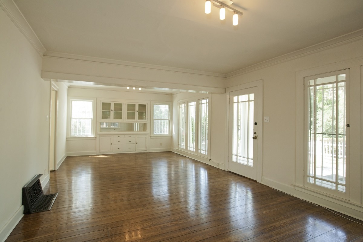 1722 Nichols Canyon Road Vintage Duplex Front House Living Room