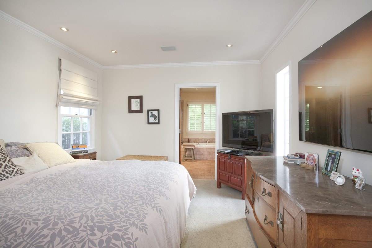 14567 Greenleaf Sherman Oaks 91403 Country Traditional Master Bedroom