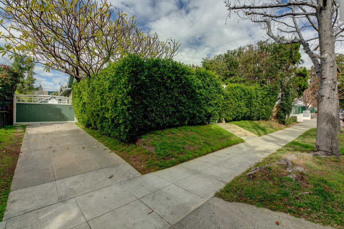 1441 Ogden, Los Angeles, Los Angeles, California, United States 90046, 3 Bedrooms Bedrooms, ,1.75 BathroomsBathrooms,Single Family Home,Rental Listings,Ogden,1078