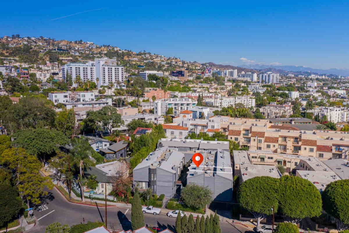 880 Hilldale, West Hollywood, Los Angeles, California, United States 90069, 2 Bedrooms Bedrooms, ,2.5 BathroomsBathrooms,Condominium,Sold Listings,Hilldale,1093